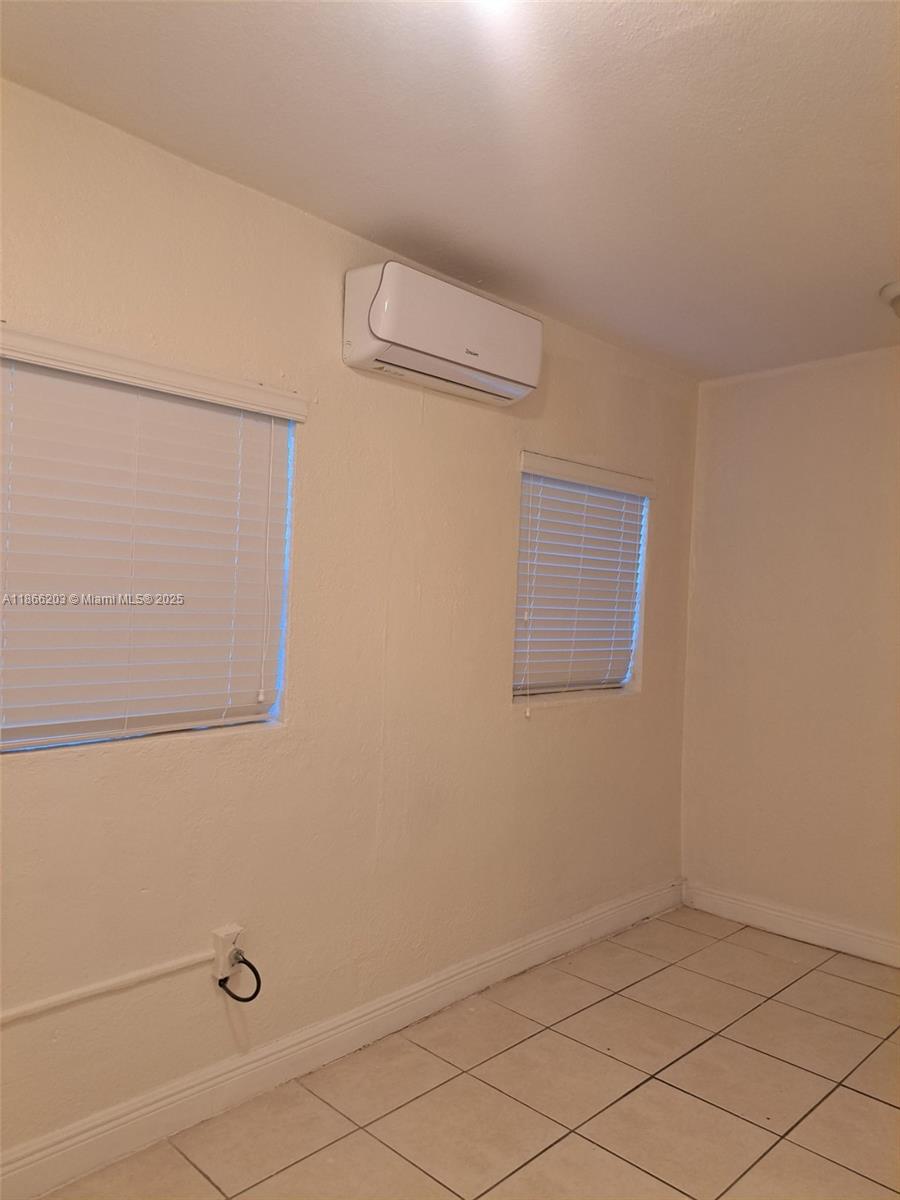 1411 NW 55th Ter