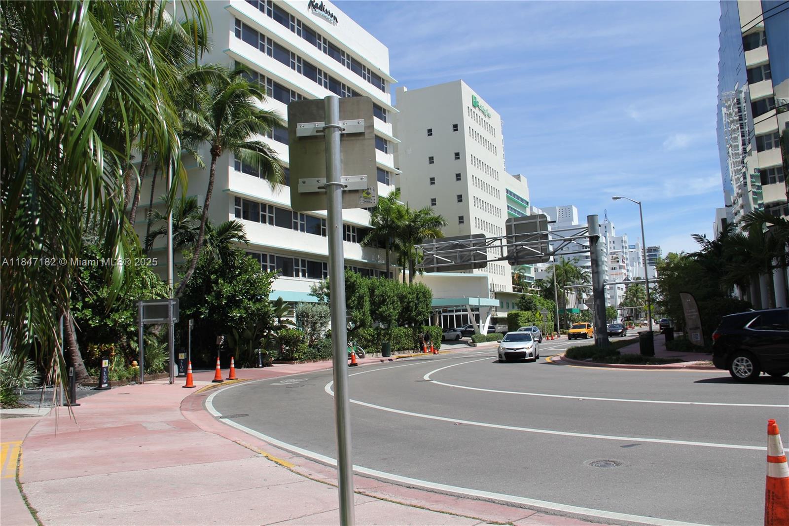 FONTAINEBLEAU II CONDO - Residential