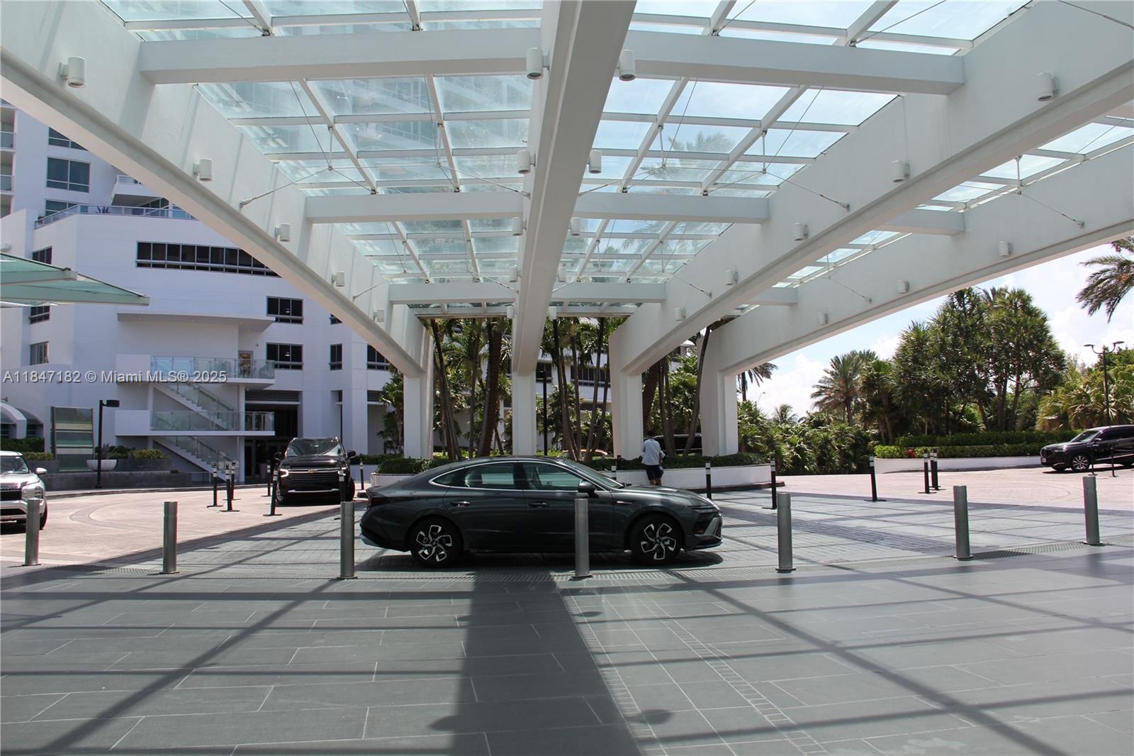 FONTAINEBLEAU II CONDO - Residential