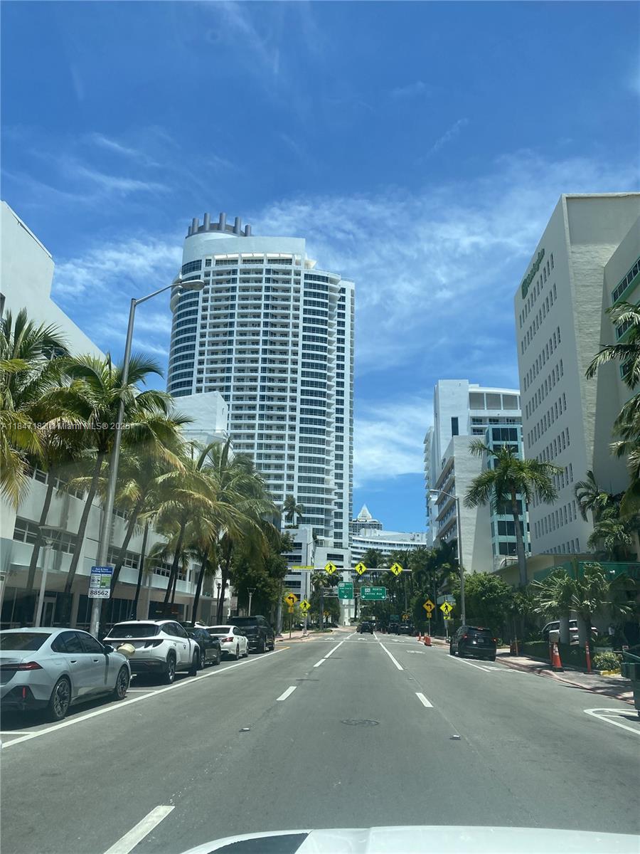 4401 Collins Ave 2315/2317