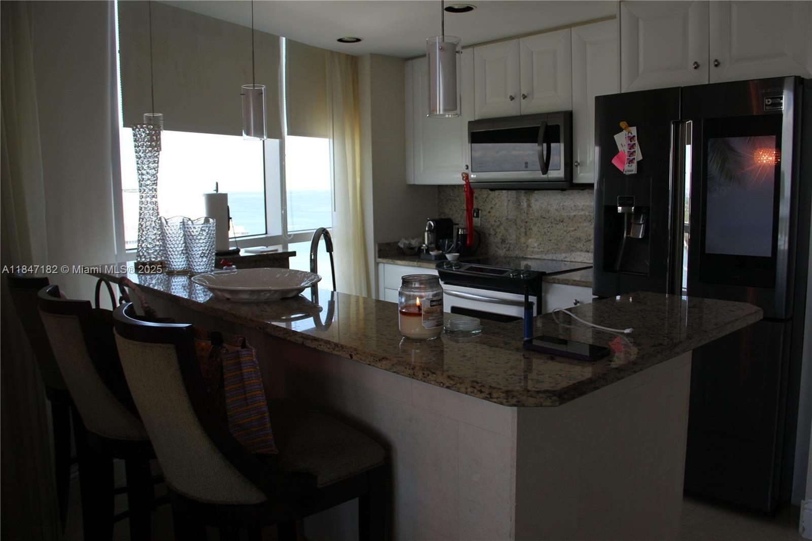 FONTAINEBLEAU II CONDO - Residential