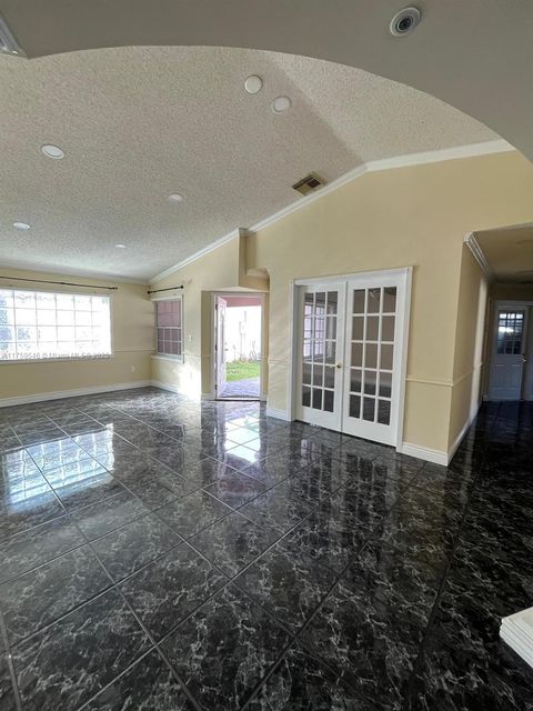 17610 SW 4th Ct Pembroke Pines FL 33029