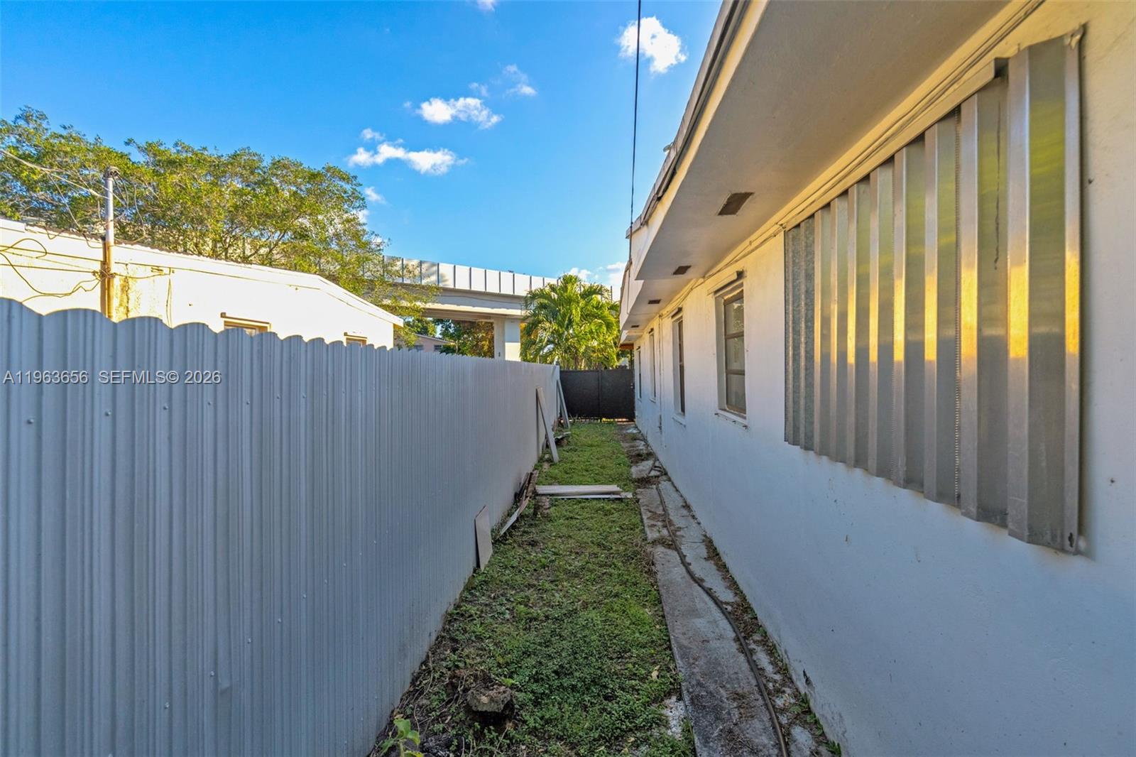 HIALEAH 6TH ADDN - Residential