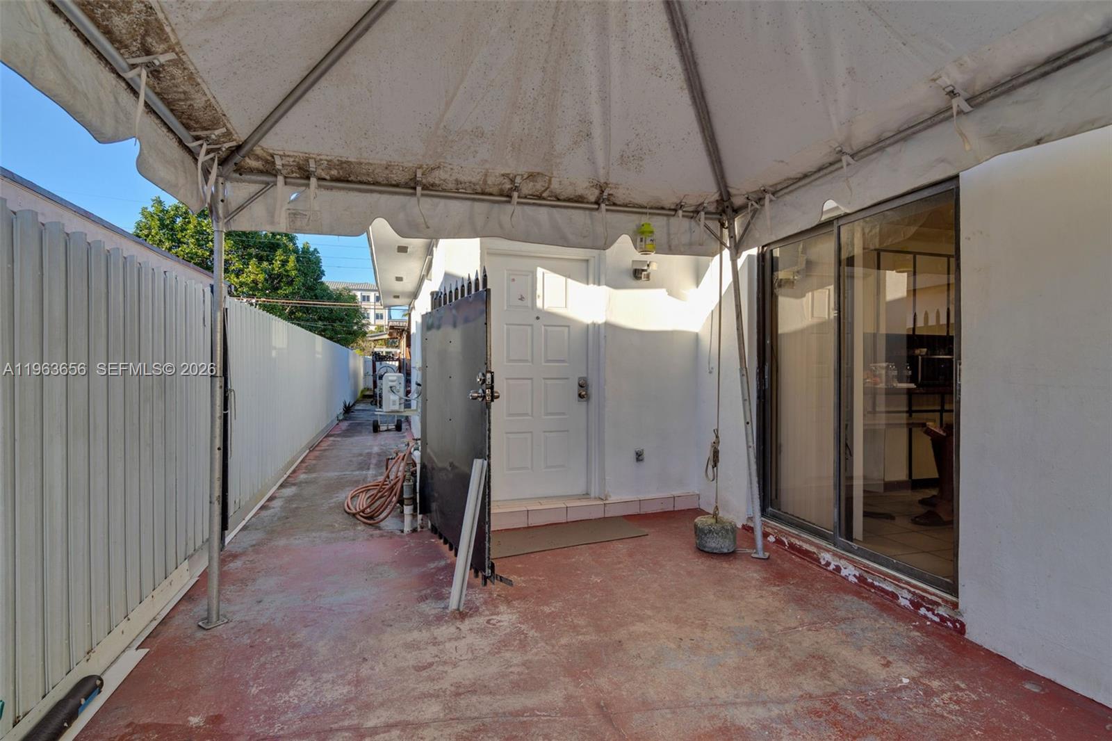 HIALEAH 6TH ADDN - Residential