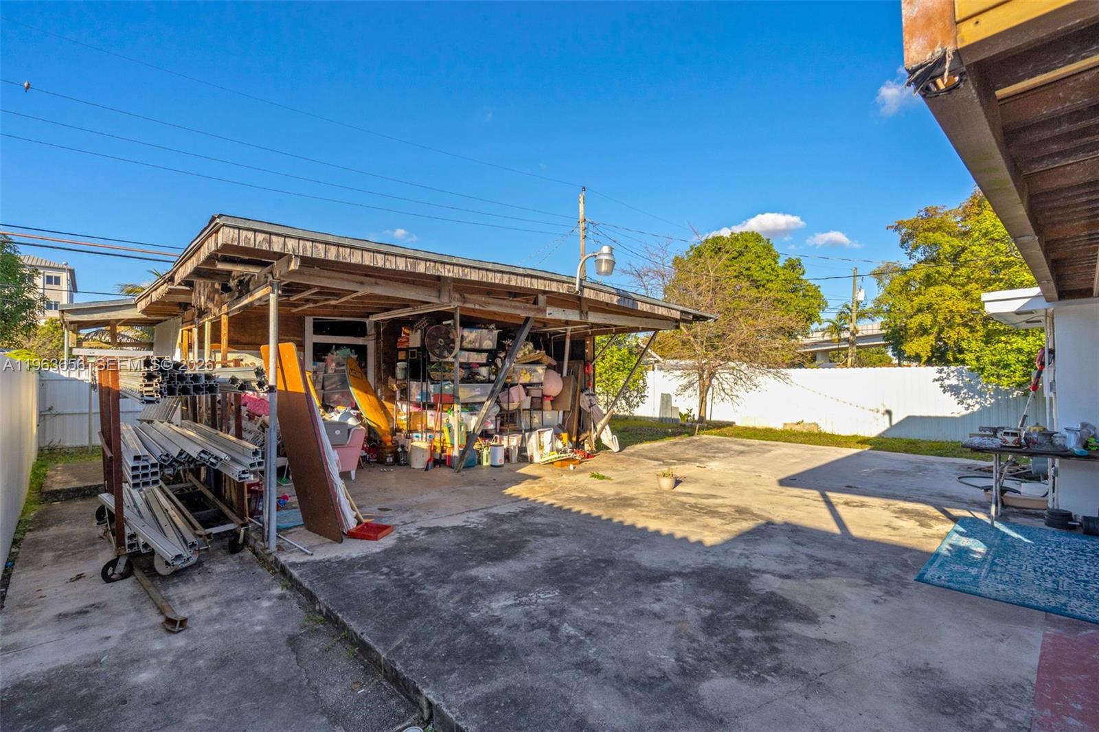 HIALEAH 6TH ADDN - Residential