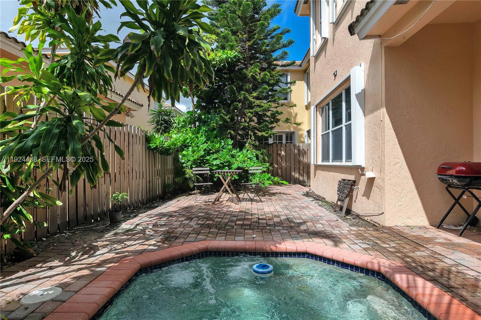 SAN MARINO VILLAGE - Residential Lease