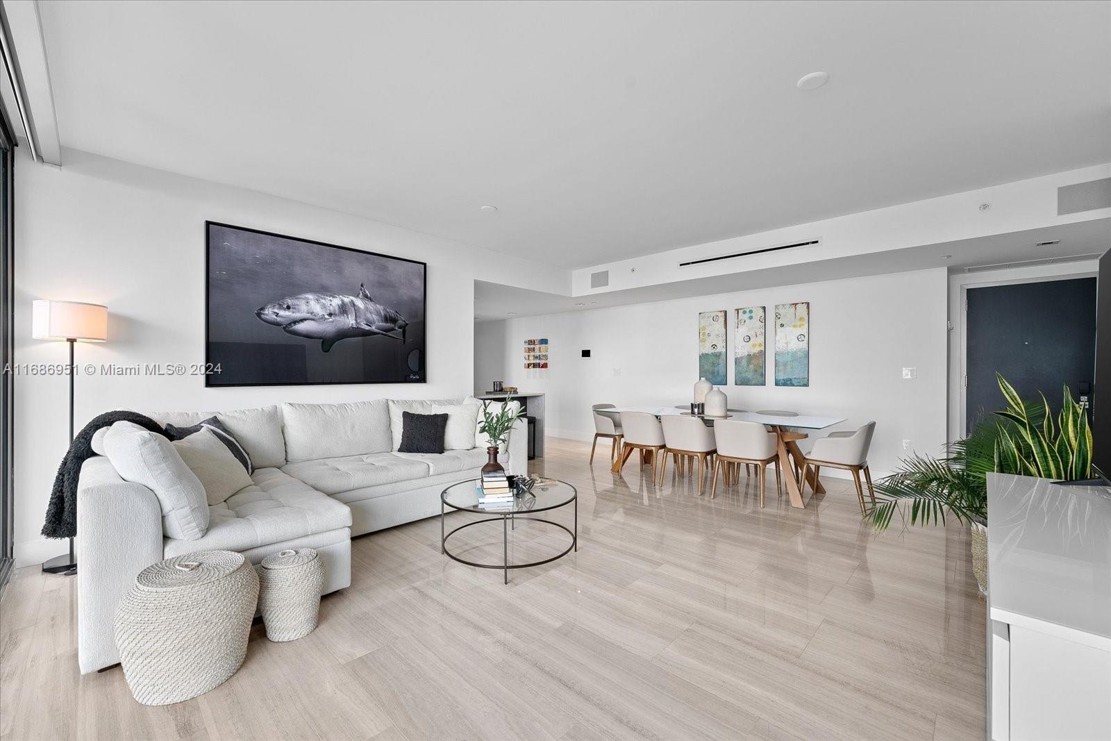 1451 Brickell Ave 2205