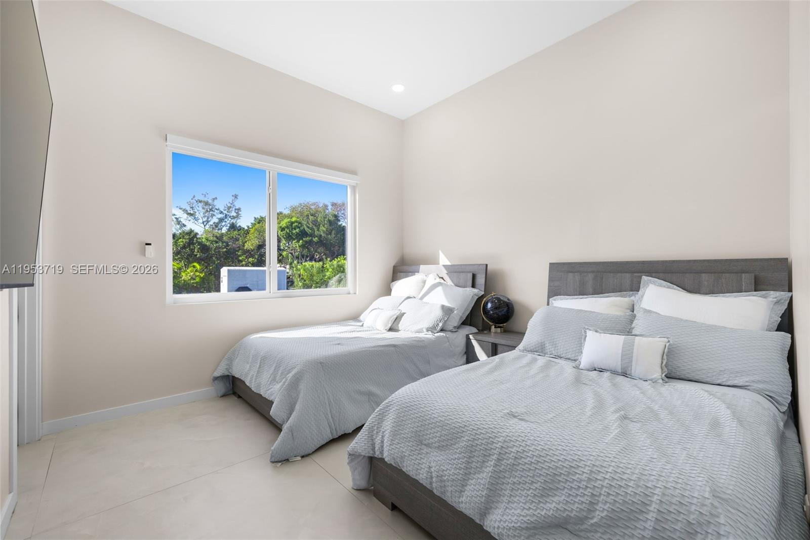 Del Mar Edge - Residential