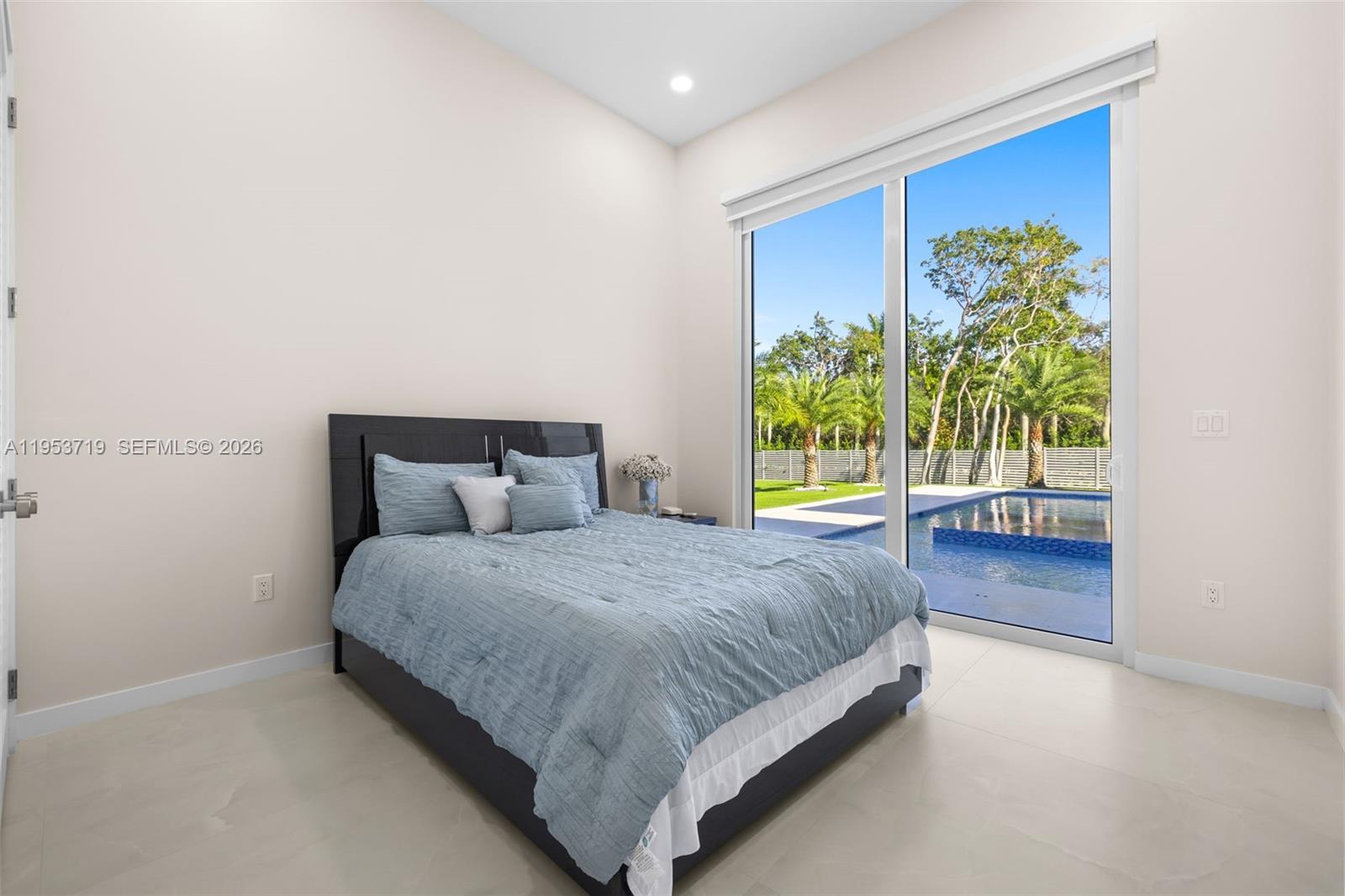 Del Mar Edge - Residential