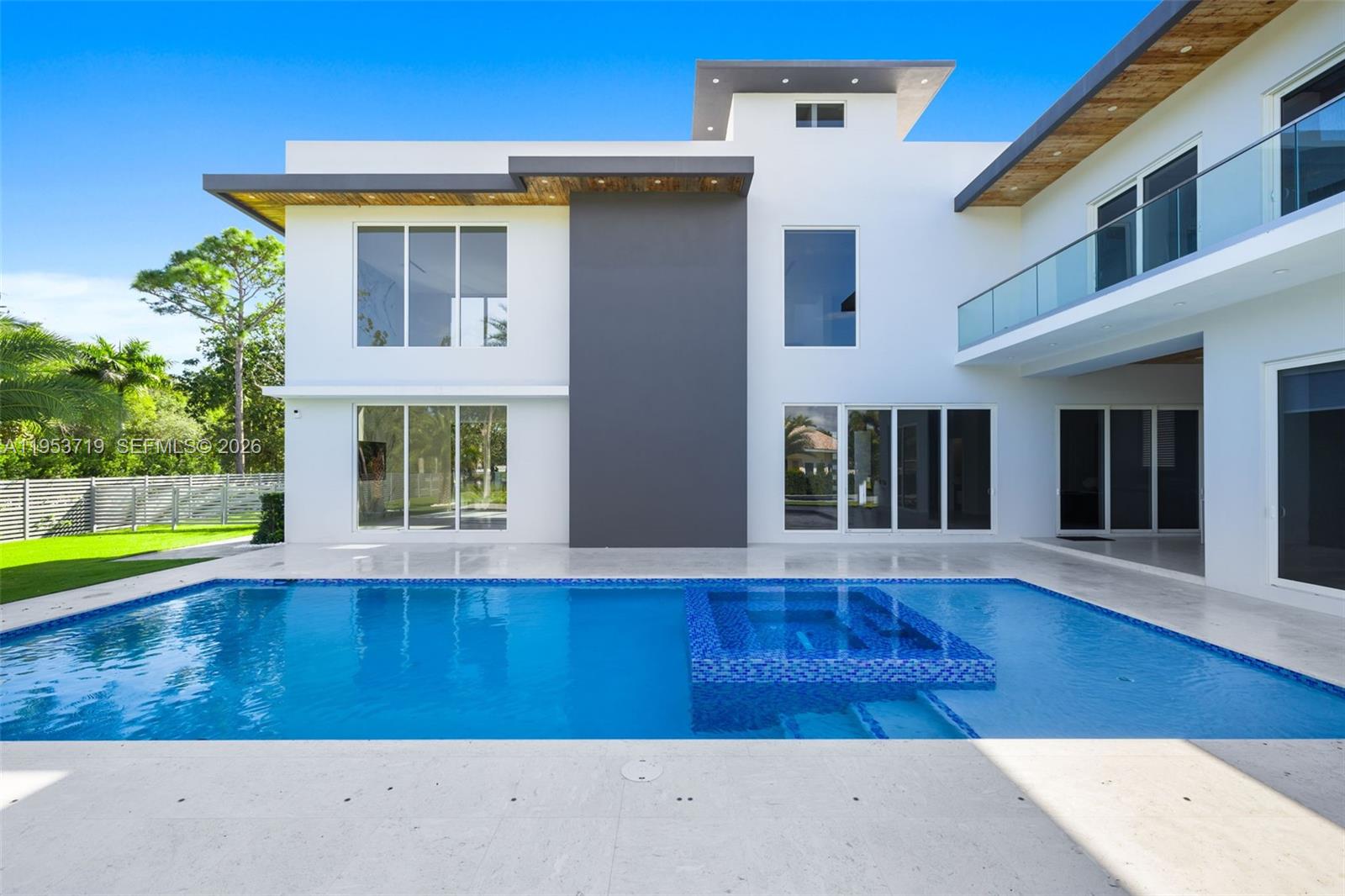 Del Mar Edge - Residential