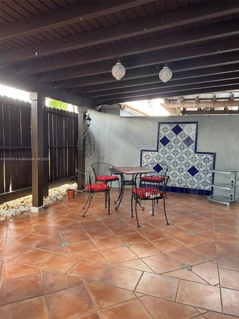 2410 SW 122nd Ct 1 Miami FL 33175