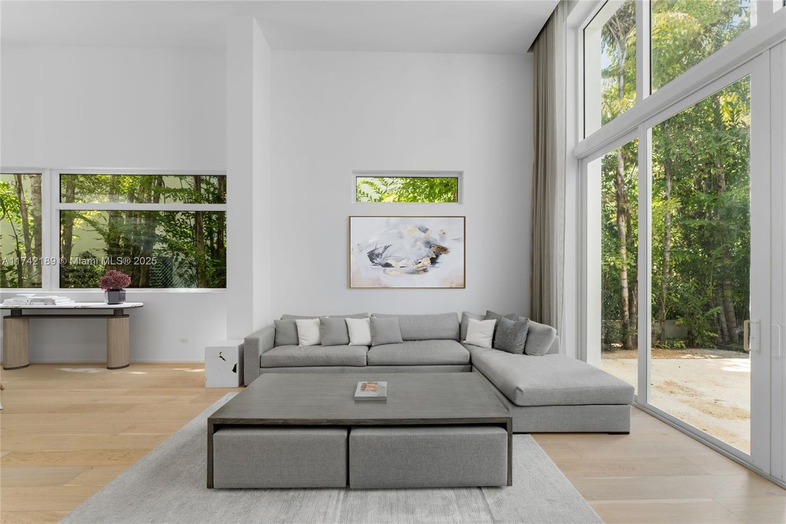SURPRISE LAKE - Residential