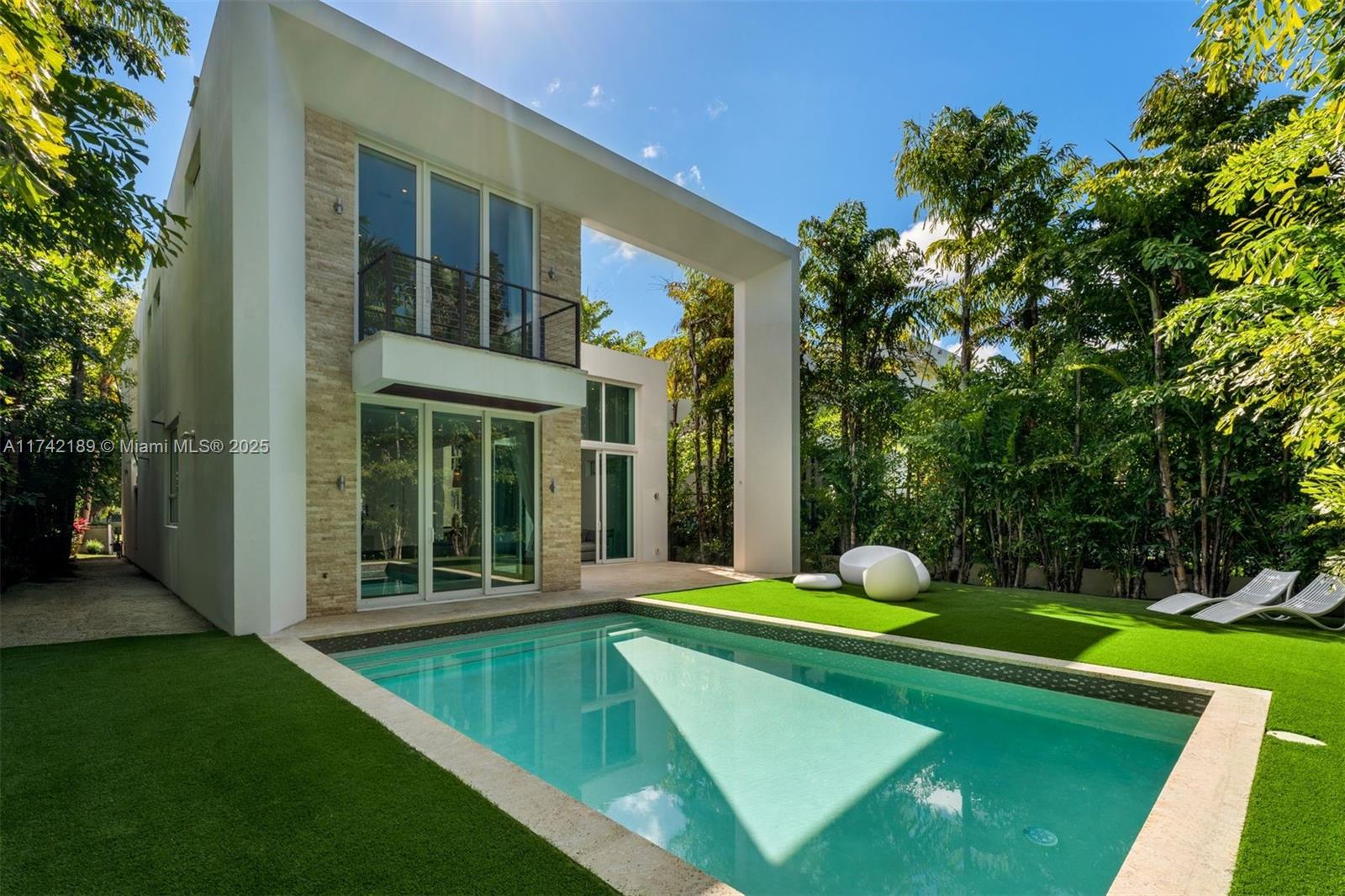 SURPRISE LAKE - Residential