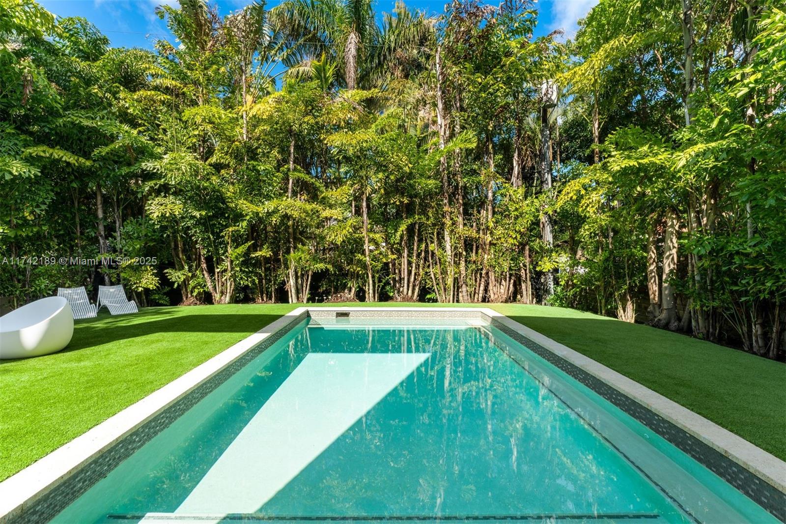 SURPRISE LAKE - Residential
