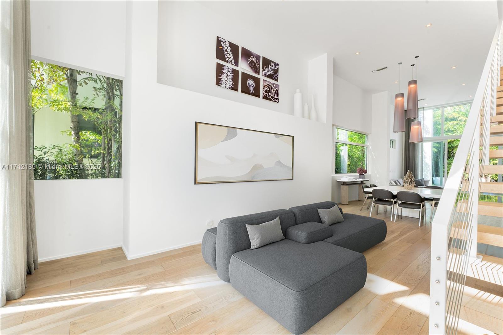 SURPRISE LAKE - Residential
