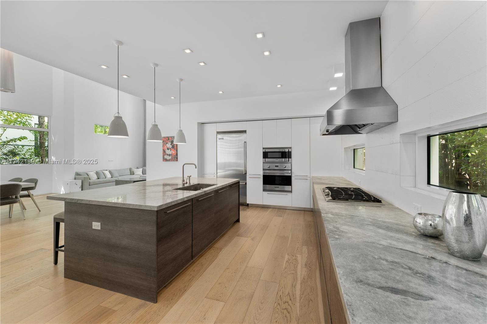 SURPRISE LAKE - Residential