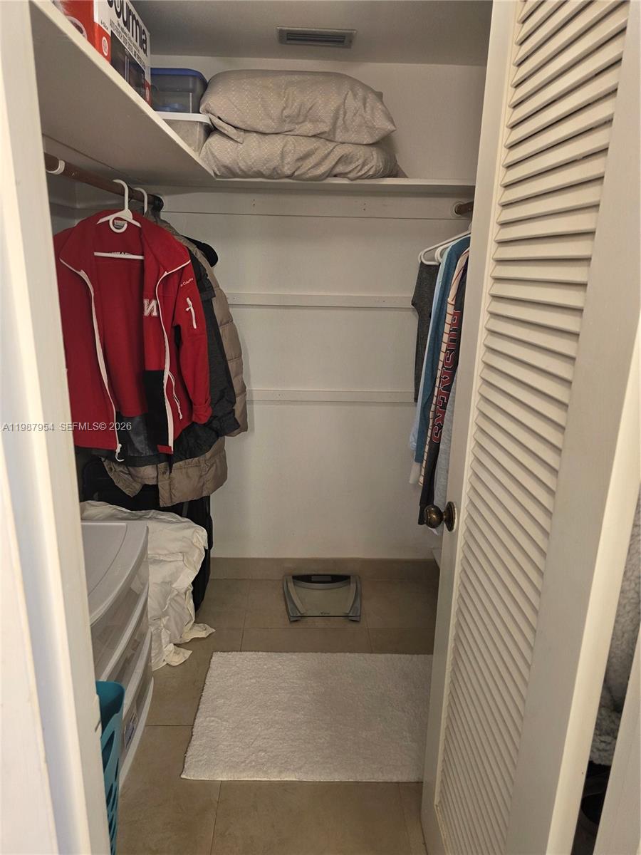 POINT EAST SEC II CONDO - Residential Lease