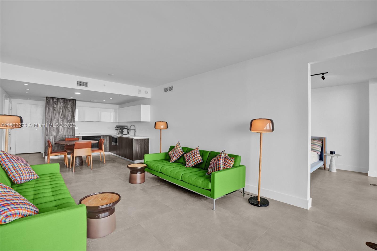 ONE PARAISO CONDO - Residential