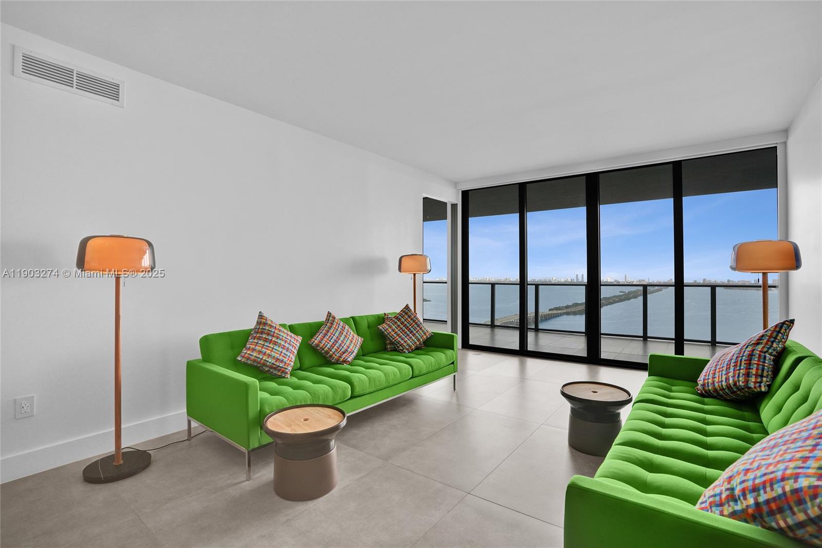 ONE PARAISO CONDO - Residential