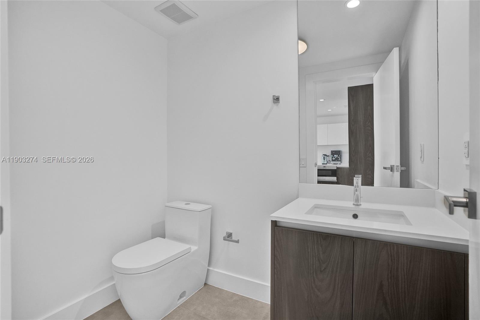 ONE PARAISO CONDO - Residential