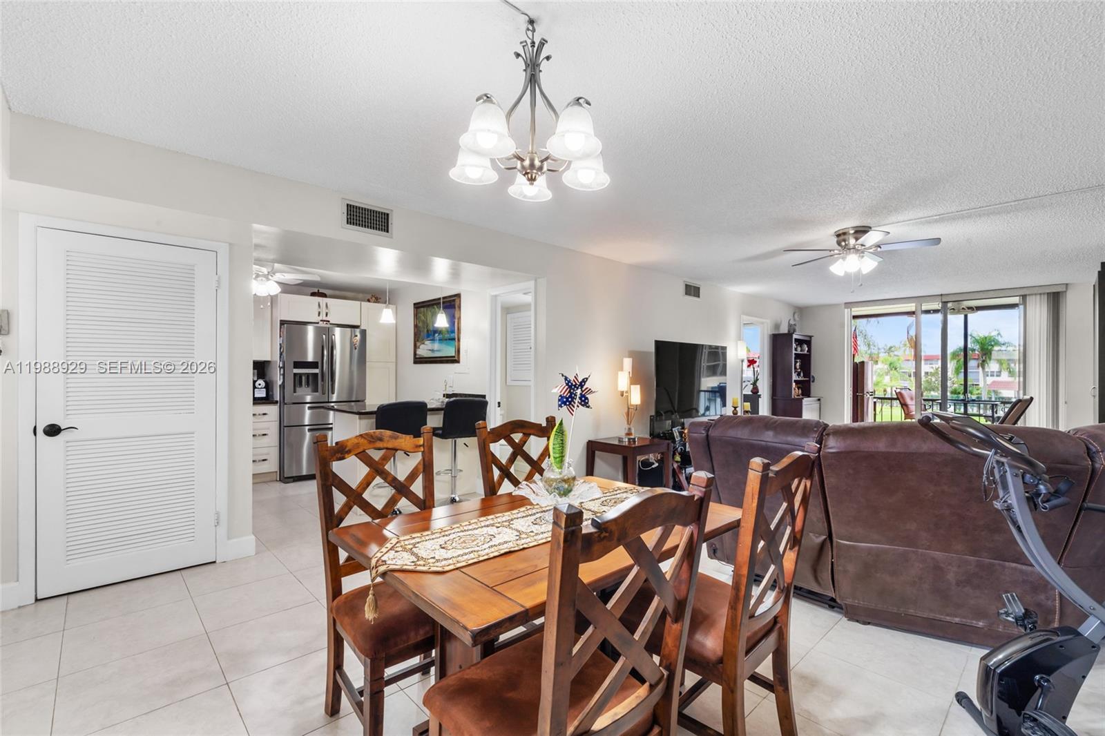 HOLLYBROOK GOLF AND - Residential