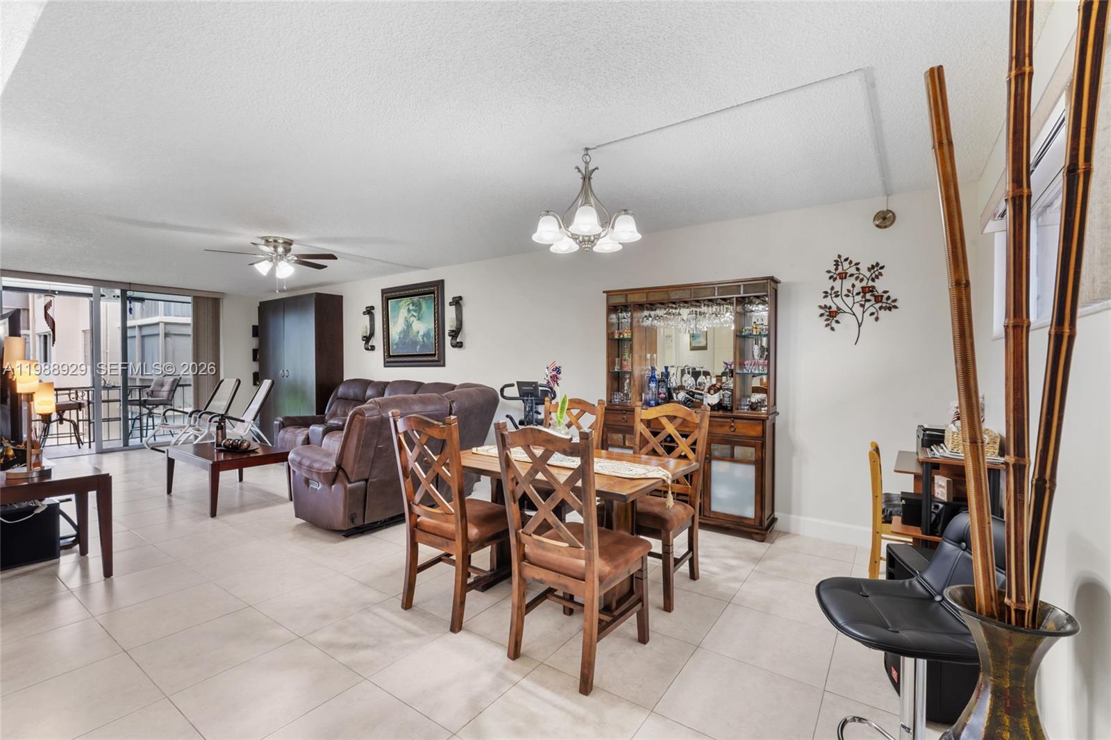 HOLLYBROOK GOLF AND - Residential