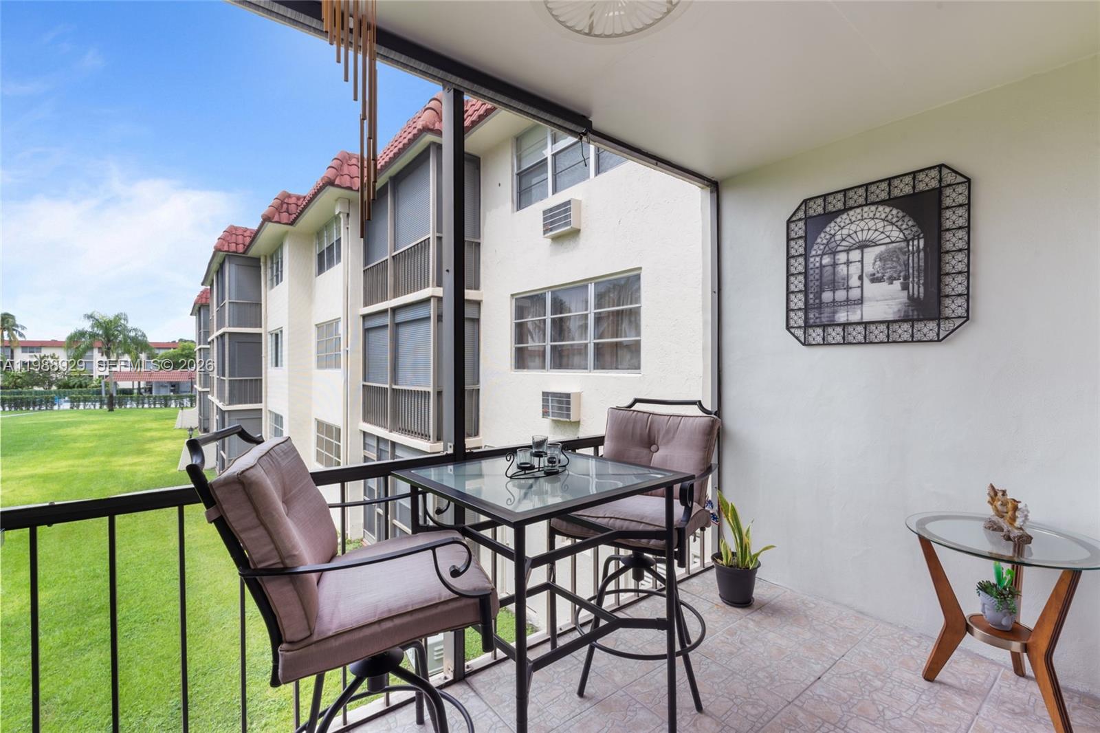 HOLLYBROOK GOLF AND - Residential