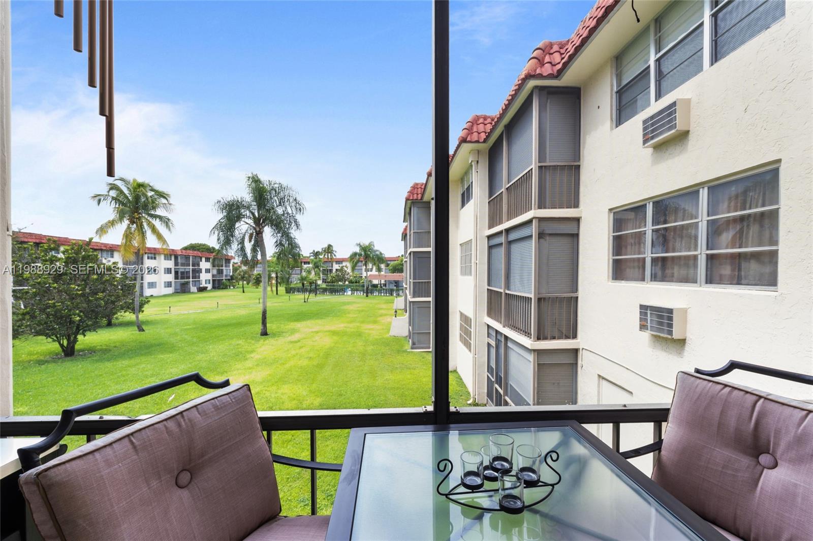 HOLLYBROOK GOLF AND - Residential