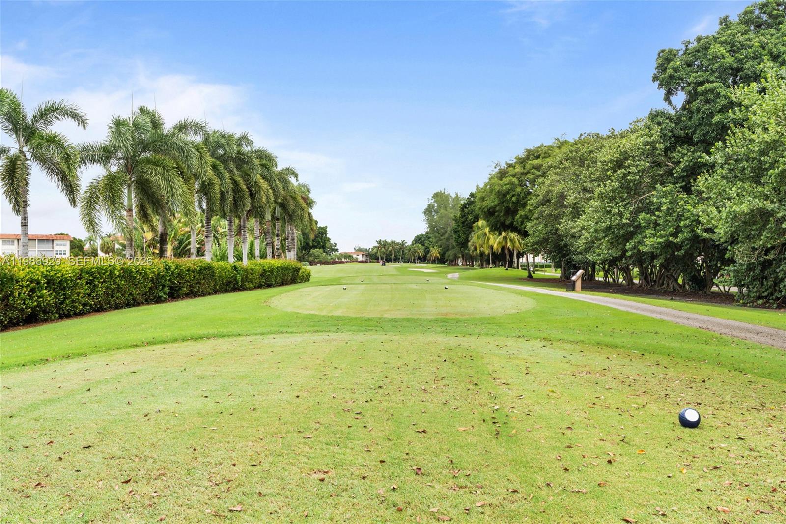 HOLLYBROOK GOLF AND - Residential