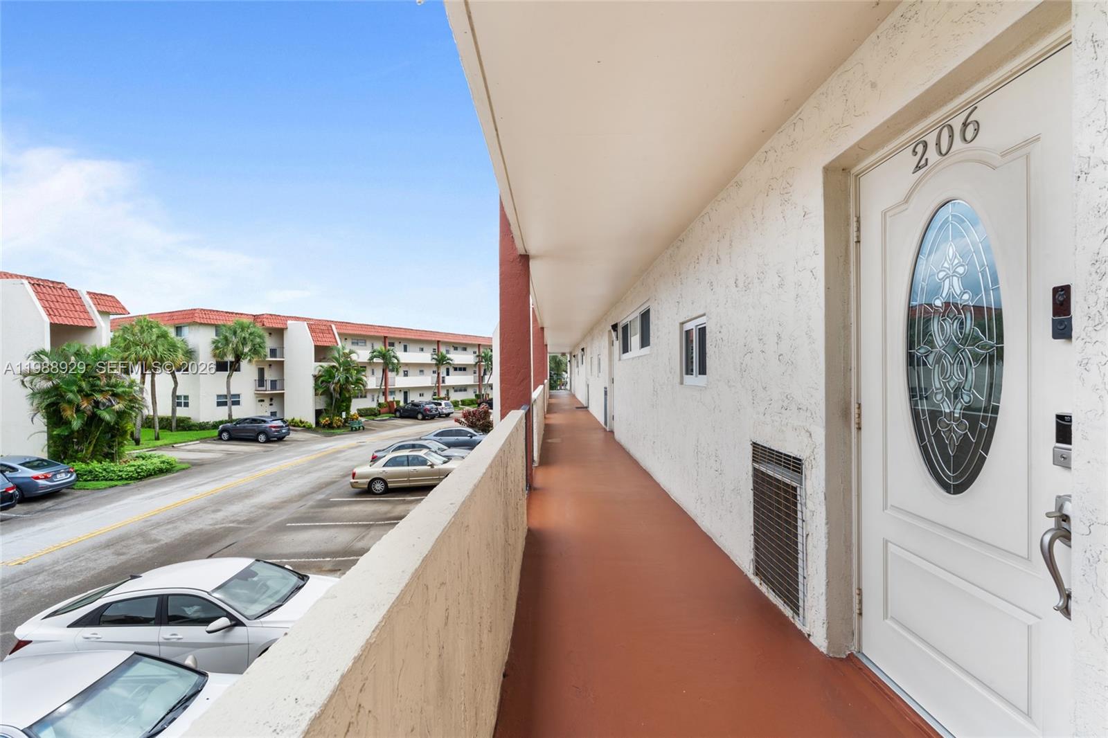 HOLLYBROOK GOLF AND - Residential