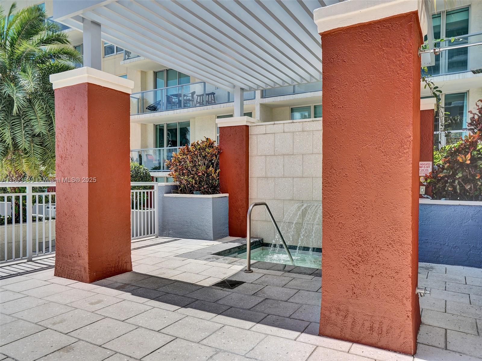 THE MARK ON BRICKELL COND - Residential