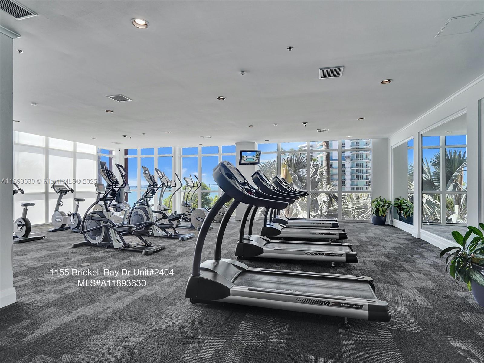 THE MARK ON BRICKELL COND - Residential
