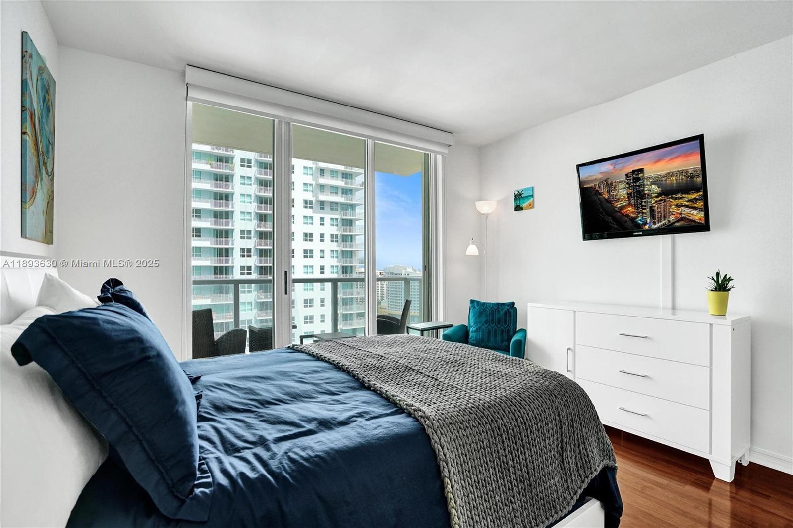 THE MARK ON BRICKELL COND - Residential
