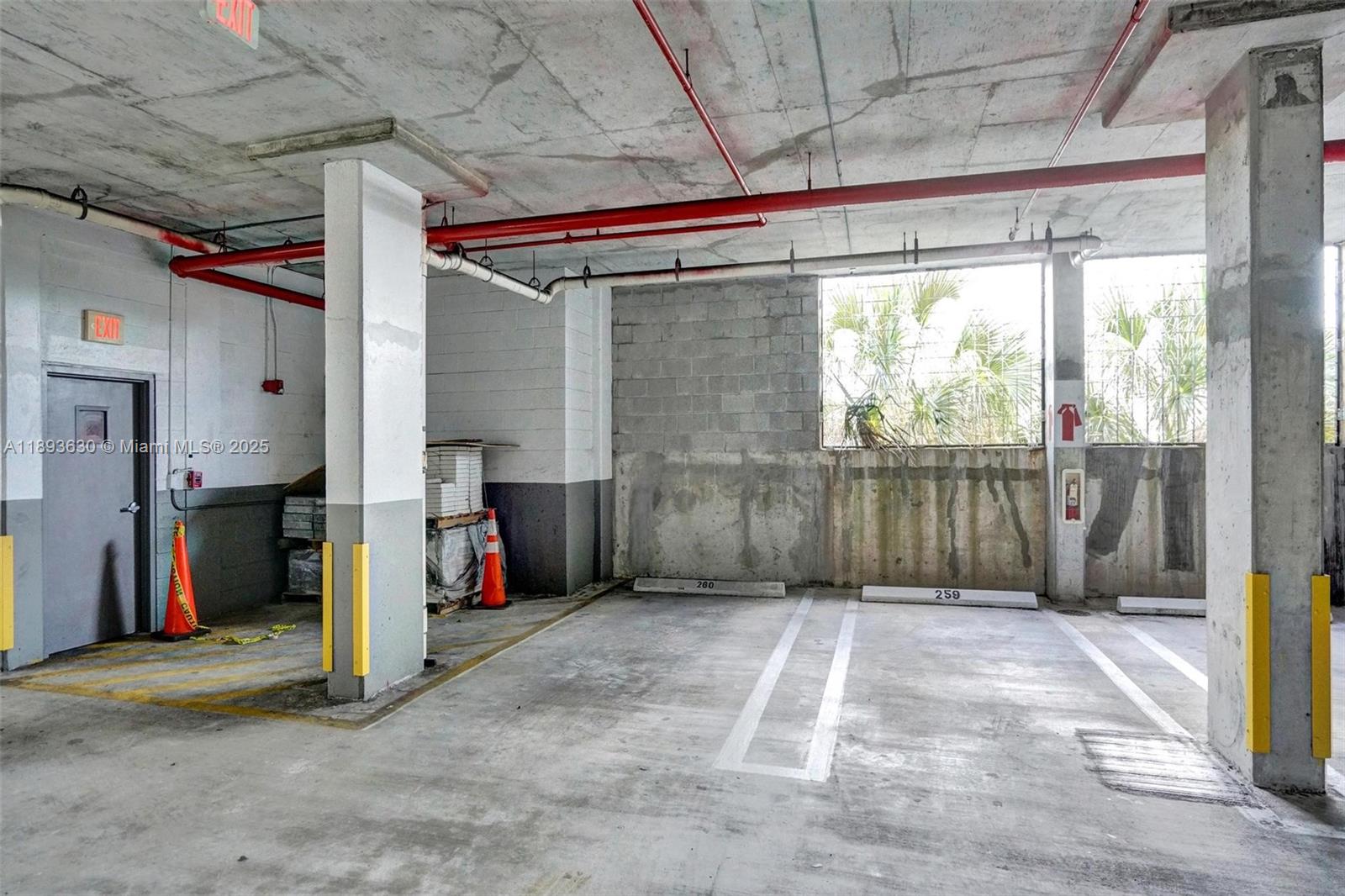 THE MARK ON BRICKELL COND - Residential