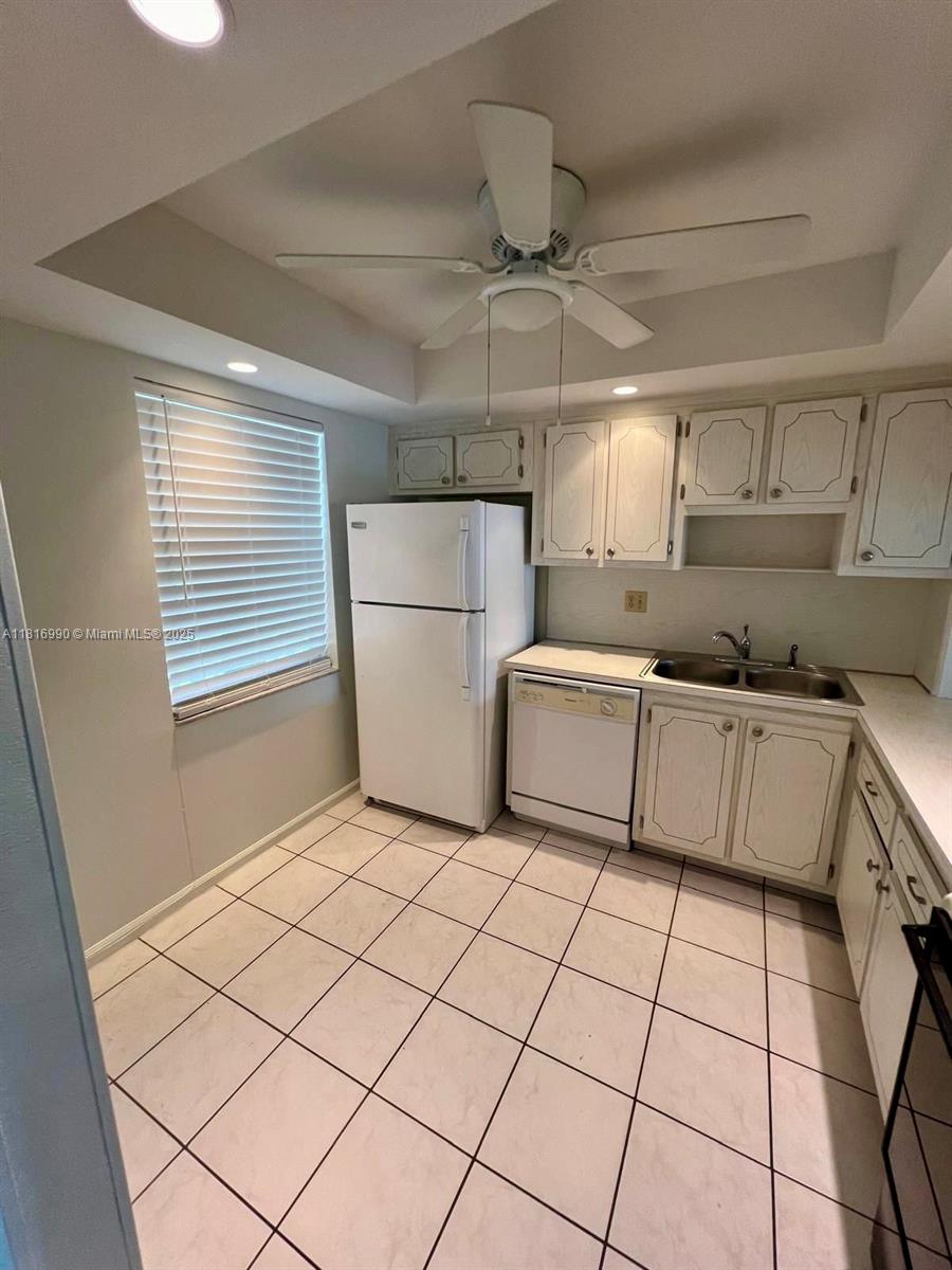 SANDALFOOT SOUTH THREE CO - Residential