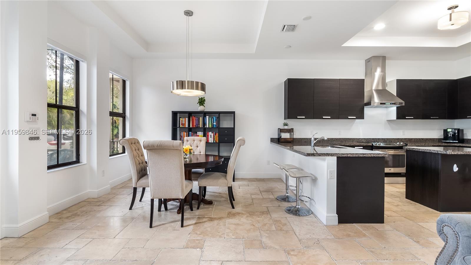 DOWNTOWN DORAL DUTCHER - Residential