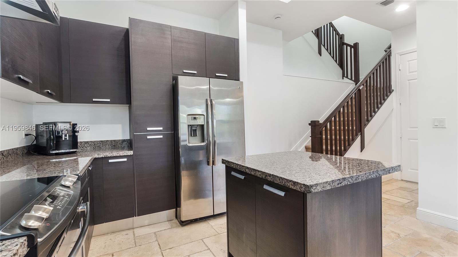 DOWNTOWN DORAL DUTCHER - Residential