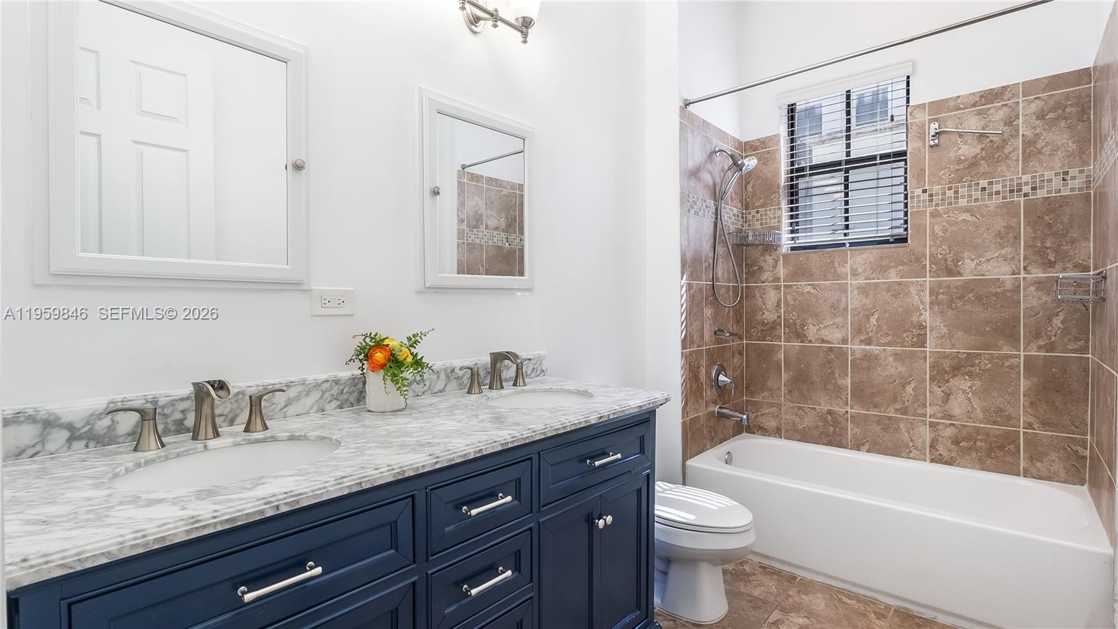 DOWNTOWN DORAL DUTCHER - Residential