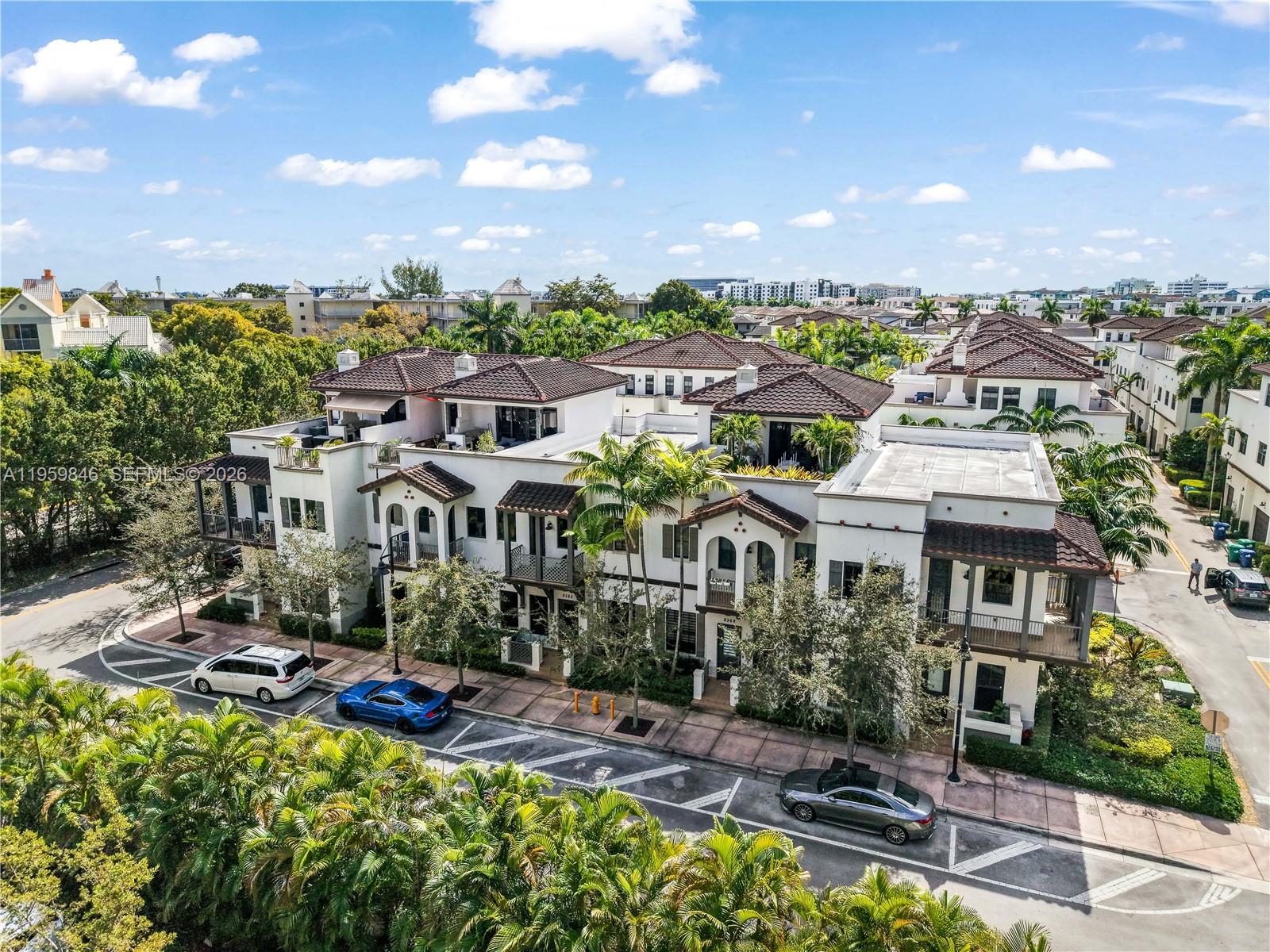 DOWNTOWN DORAL DUTCHER - Residential