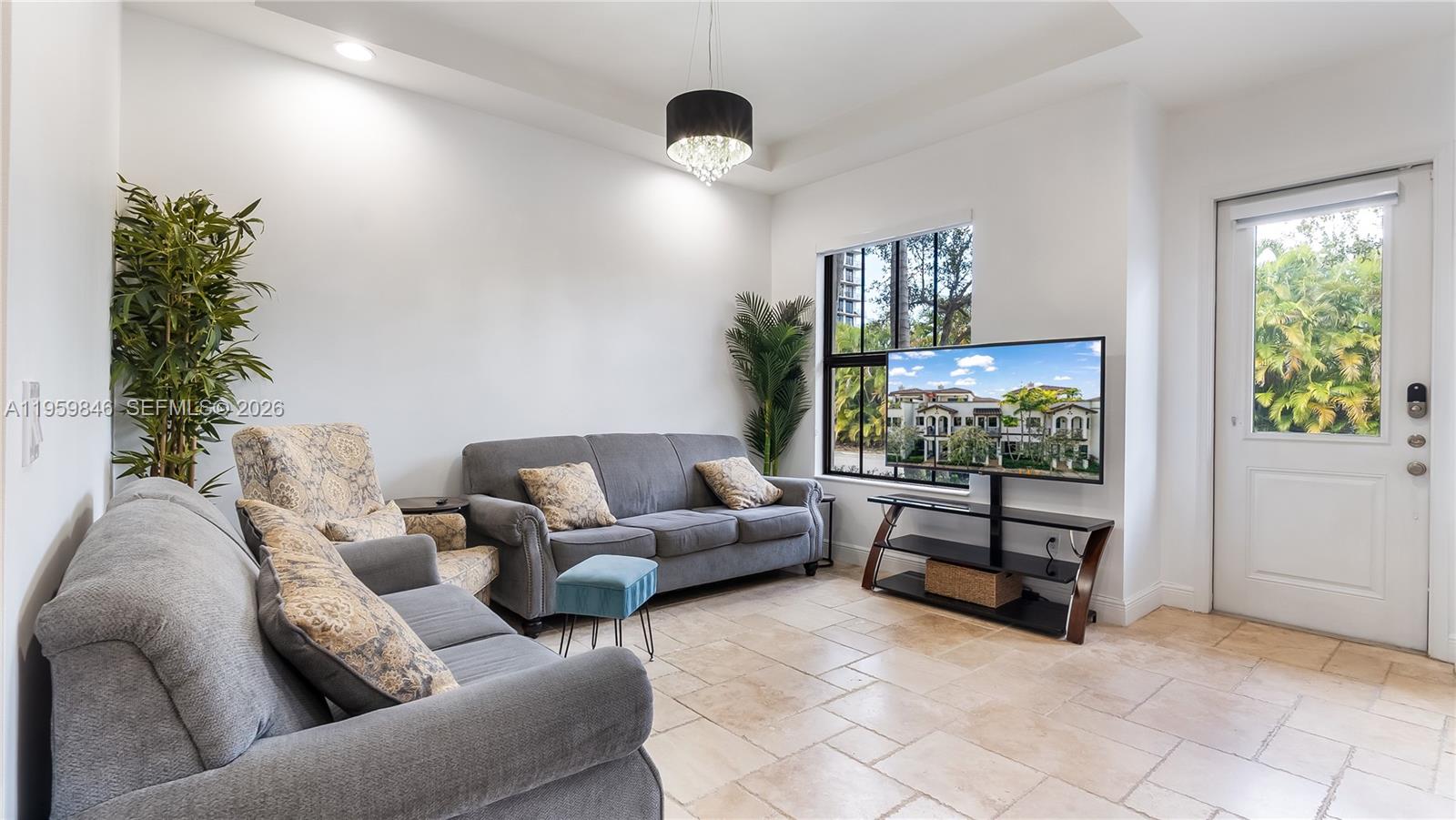 DOWNTOWN DORAL DUTCHER - Residential