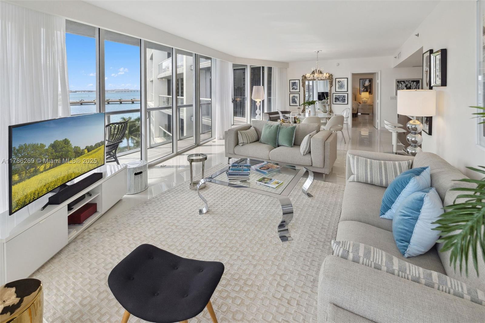 ICONBRICKELL CONDO NO 1 - Residential