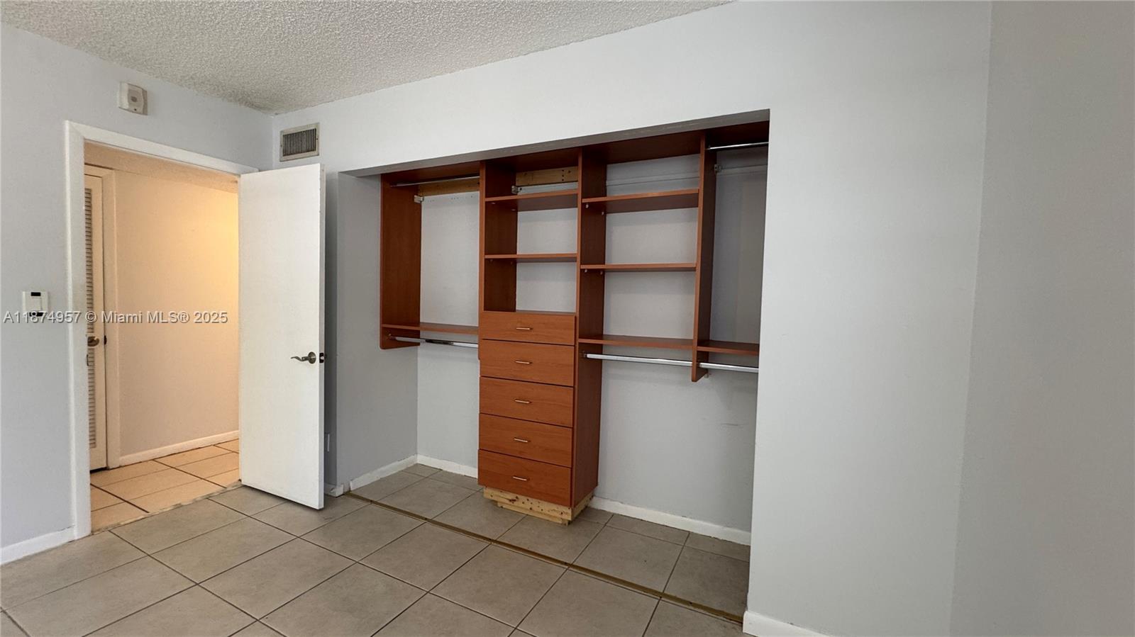 HEATHER WALK - Residential