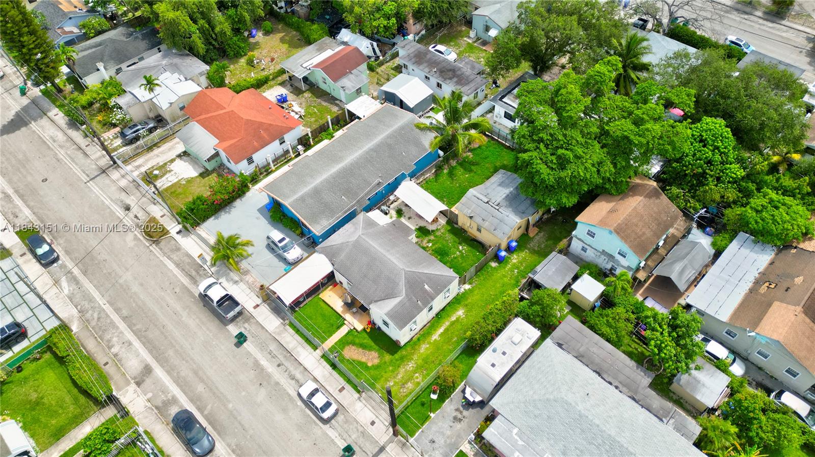7634 NW 4th Ave, Miami, FL, 33150/$395,000 1 7634 NW 4th Ave