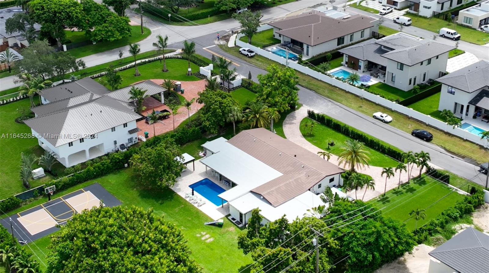 ROYAL PALM MANOR 1ST ADDN - Residential