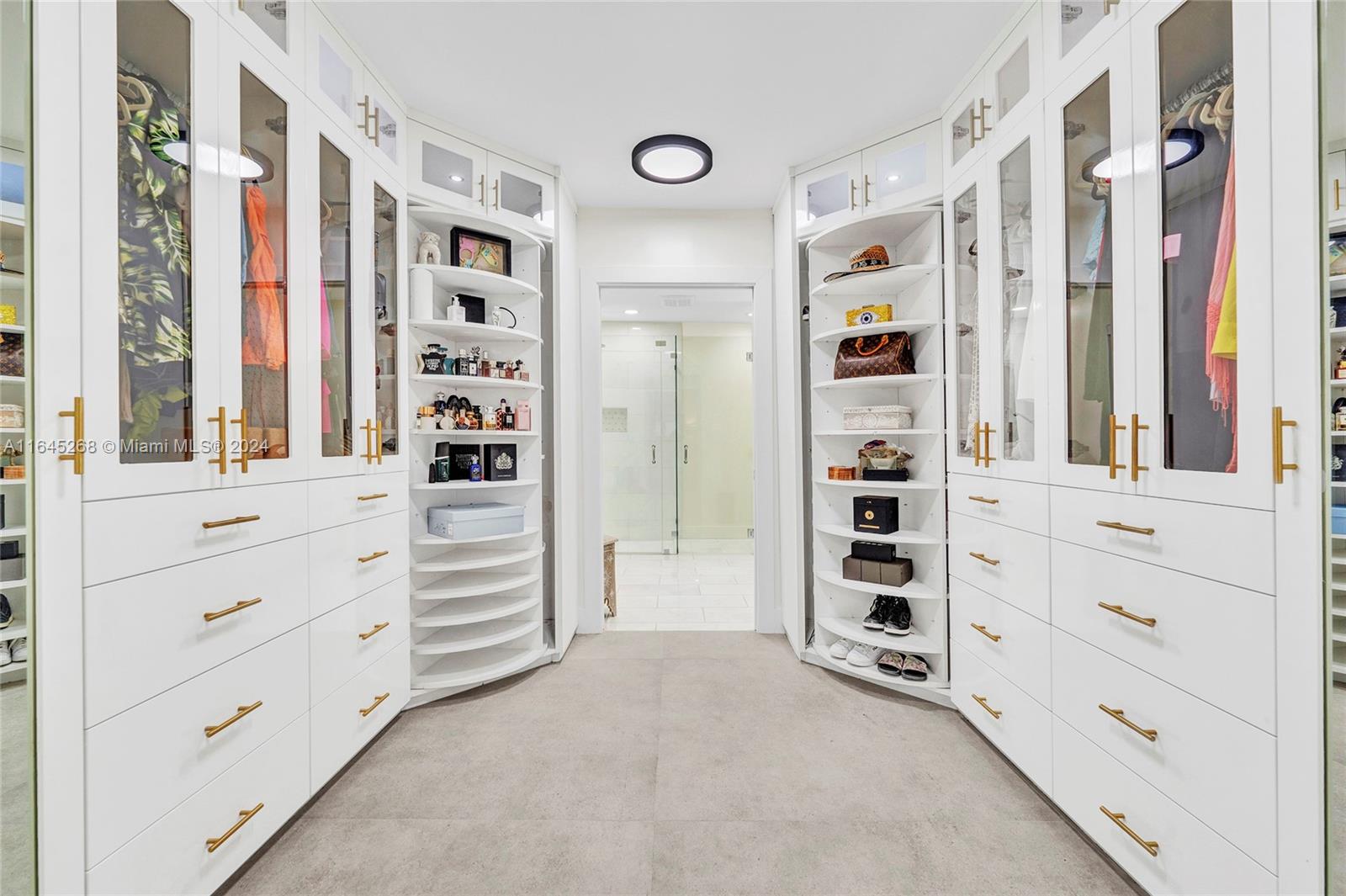 ROYAL PALM MANOR 1ST ADDN - Residential