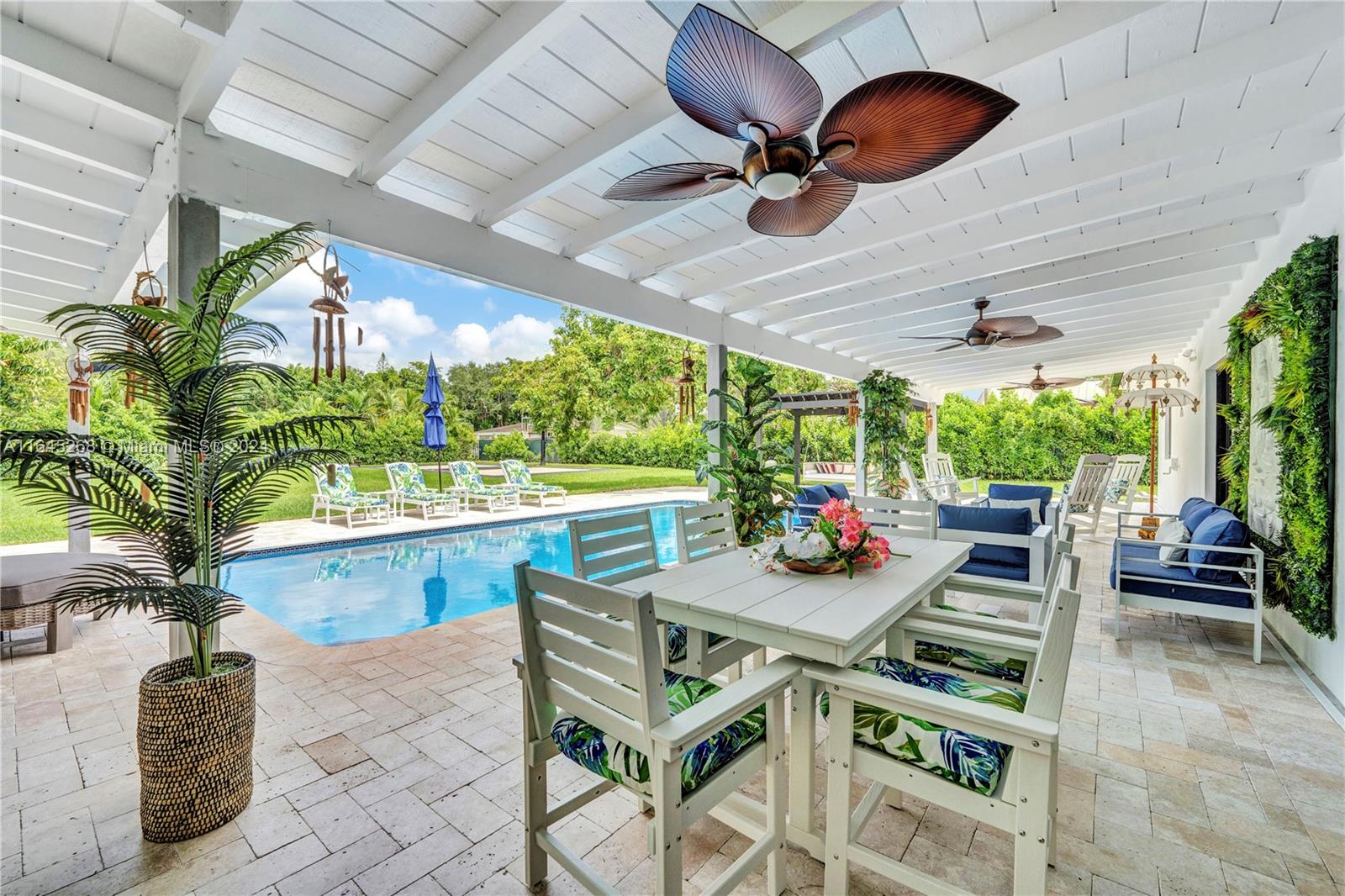 ROYAL PALM MANOR 1ST ADDN - Residential