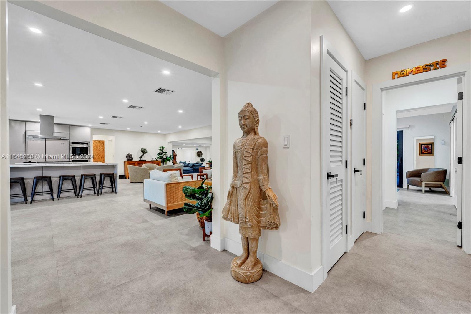 ROYAL PALM MANOR 1ST ADDN - Residential