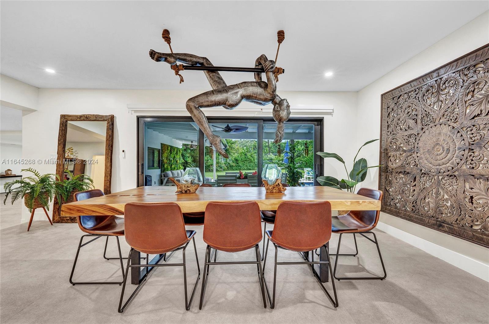 ROYAL PALM MANOR 1ST ADDN - Residential