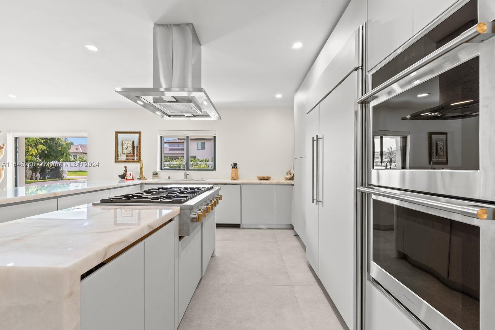 ROYAL PALM MANOR 1ST ADDN - Residential