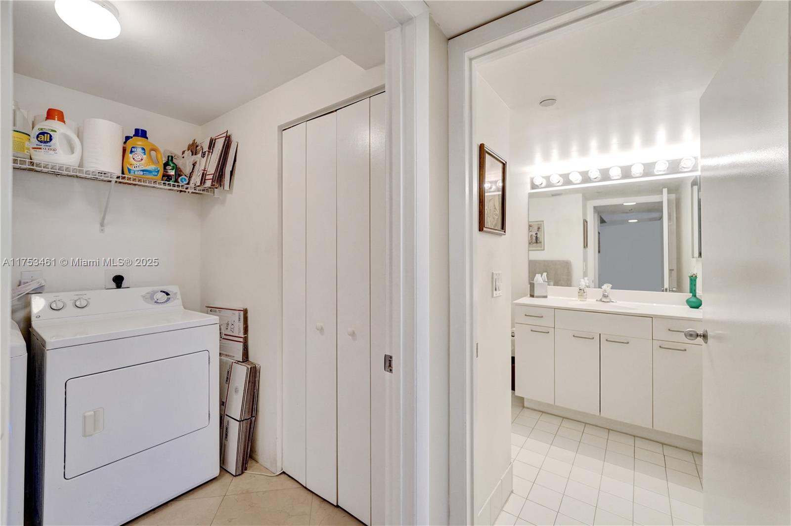 SOUTH TOWER AT THE POINT - Residential Lease